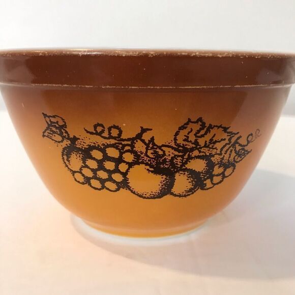Vintage Pyrex Old Orchard Mixing Bowl 1974 - Picture 3 of 3